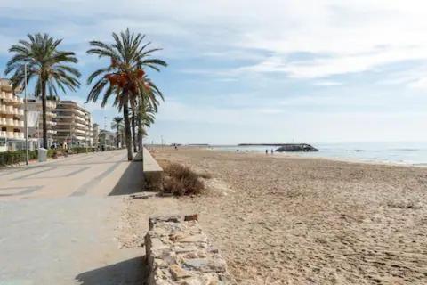 Sea Front Apart. 2 Pools / 1ª Linea. 2 Piscinas Apartment Segur de Calafell Bagian luar foto