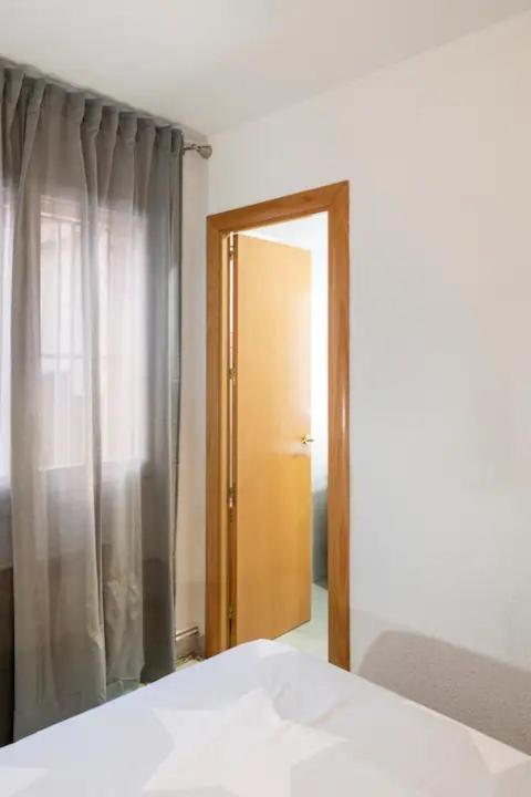 Sea Front Apart. 2 Pools / 1ª Linea. 2 Piscinas Apartment Segur de Calafell Bagian luar foto