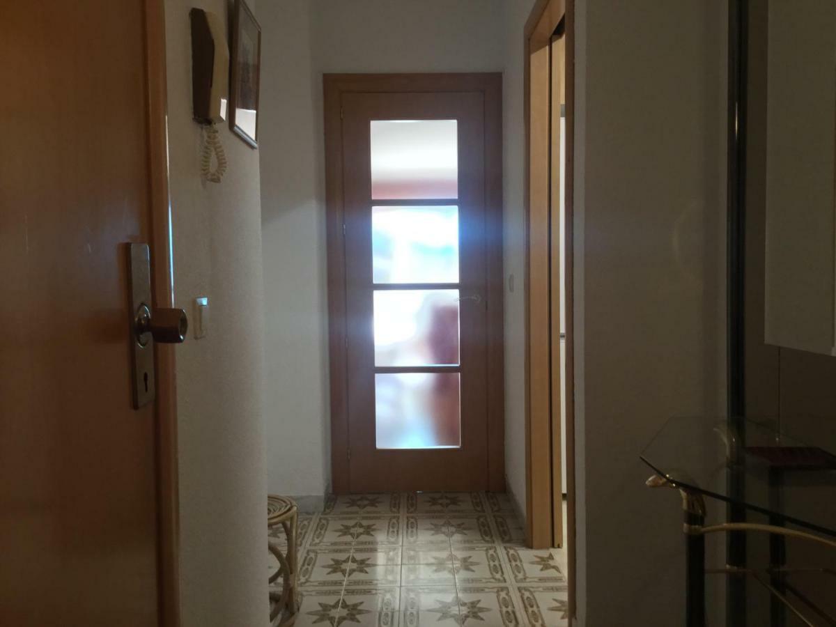 Sea Front Apart. 2 Pools / 1ª Linea. 2 Piscinas Apartment Segur de Calafell Bagian luar foto