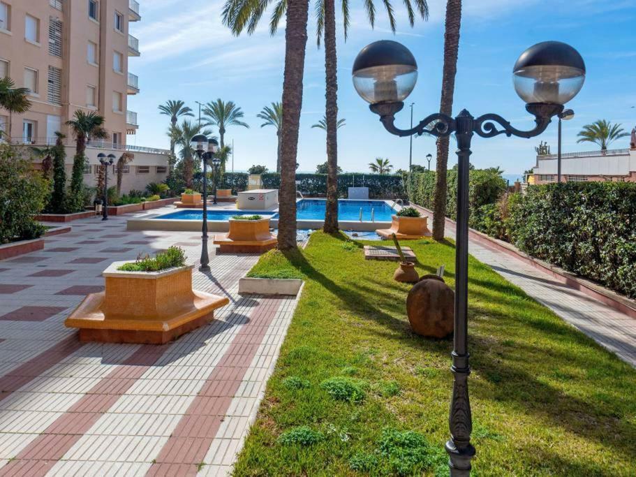 Sea Front Apart. 2 Pools / 1ª Linea. 2 Piscinas Apartment Segur de Calafell Bagian luar foto